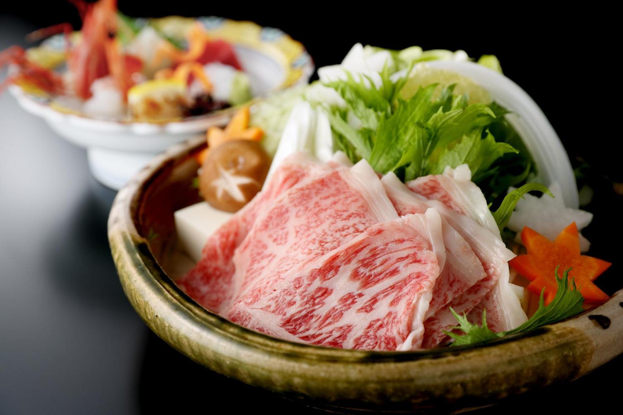 Miyako Hotel Gifu Nagaragawa Exterior foto Kobe beef