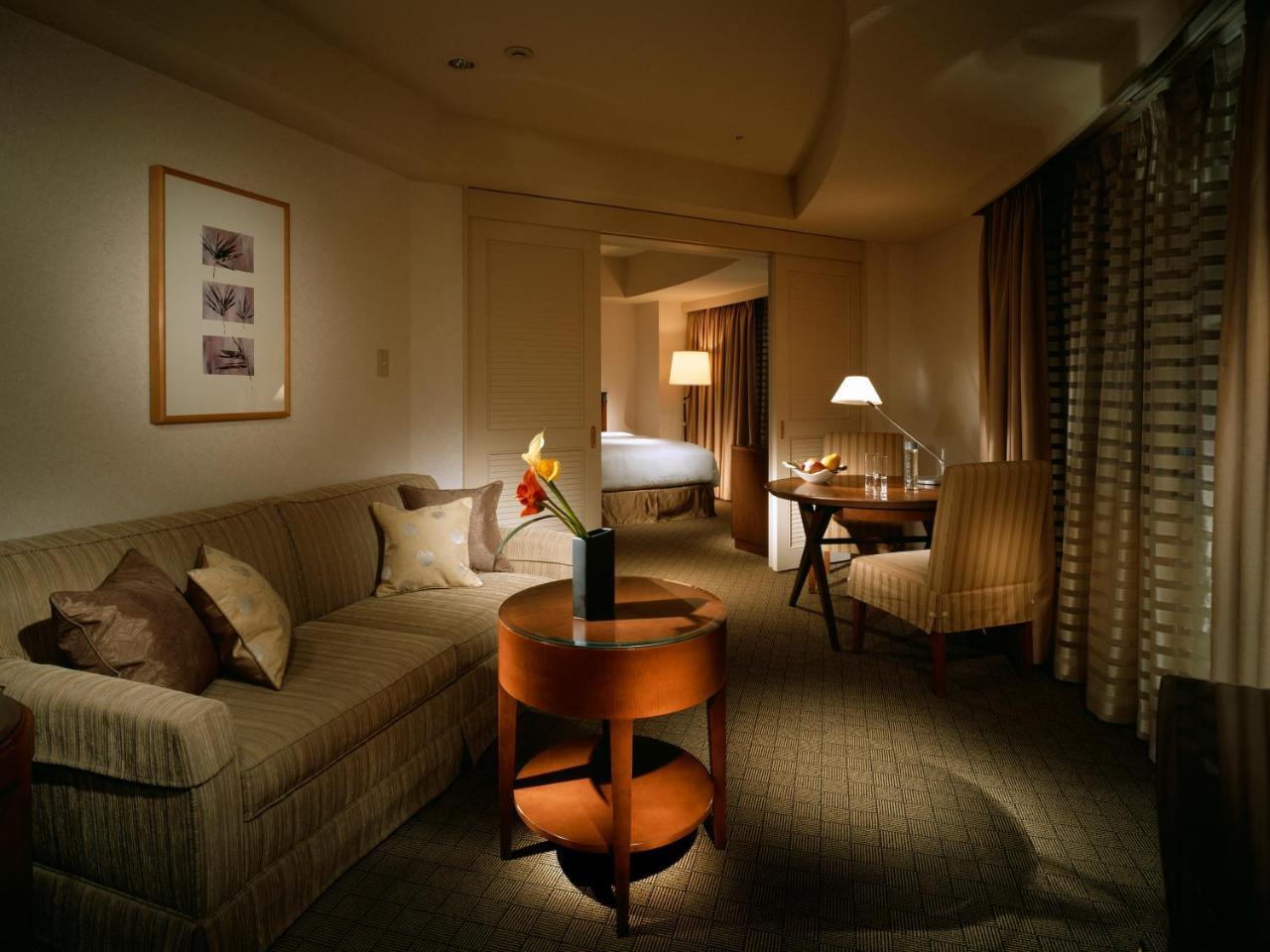 Miyako Hotel Gifu Nagaragawa Exterior foto A suite at the Mandarin Oriental, Tokyo